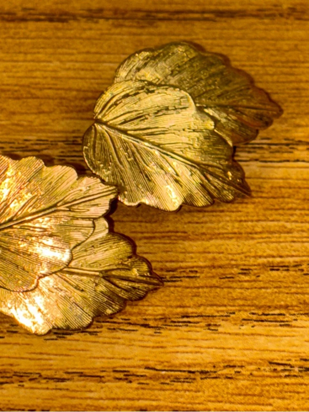 Firm price Vintage estate sale TRIFARI Gold-Tone Leaf Clip-On Earrings